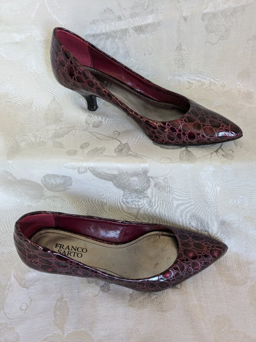 Genuine Leather Faux Croc Burgundy Kitten Heels FRANCO SARTO Designer pumps